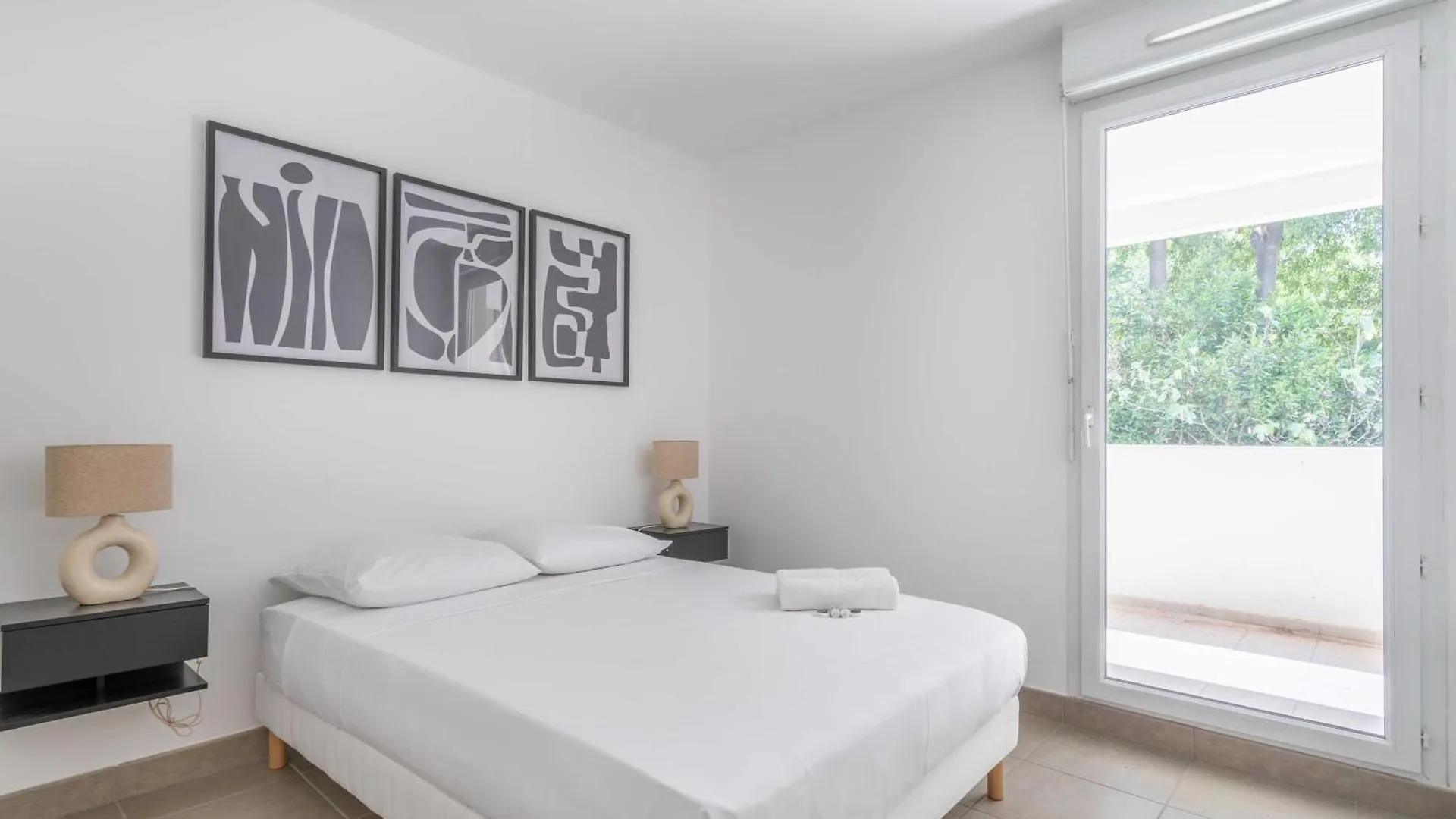 2 Bedroom Apartment With Balcony 10Th Arr Marseille