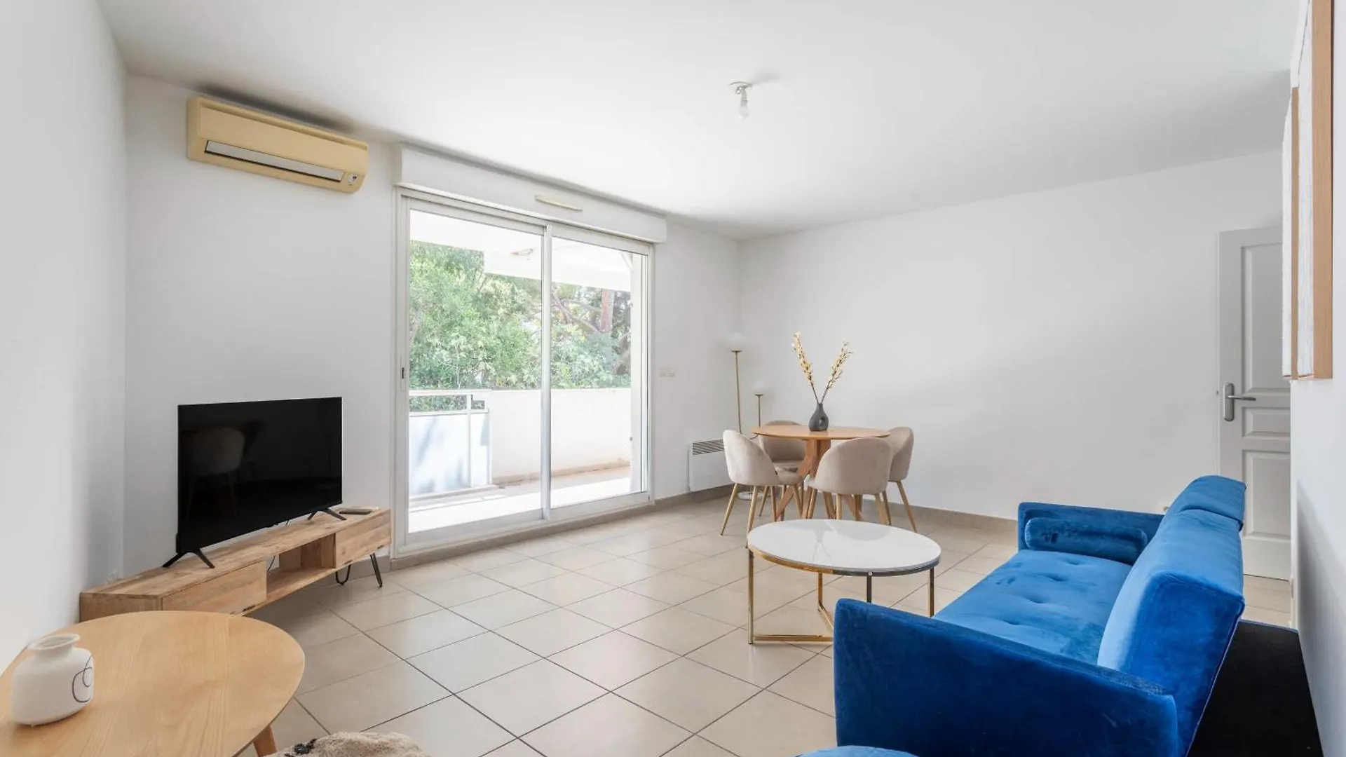 2 Bedroom Apartment With Balcony 10Th Arr Marseille