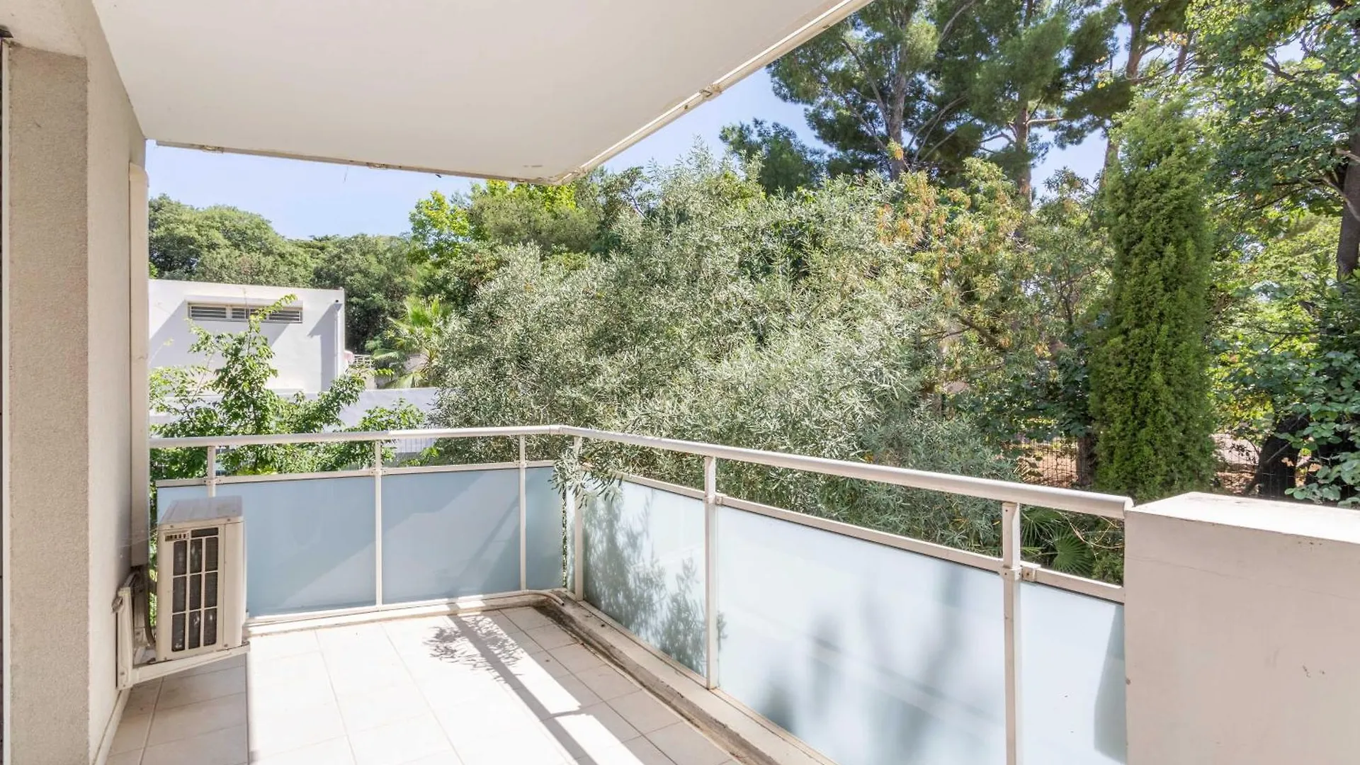 2 Bedroom Apartment With Balcony 10Th Arr Marseille