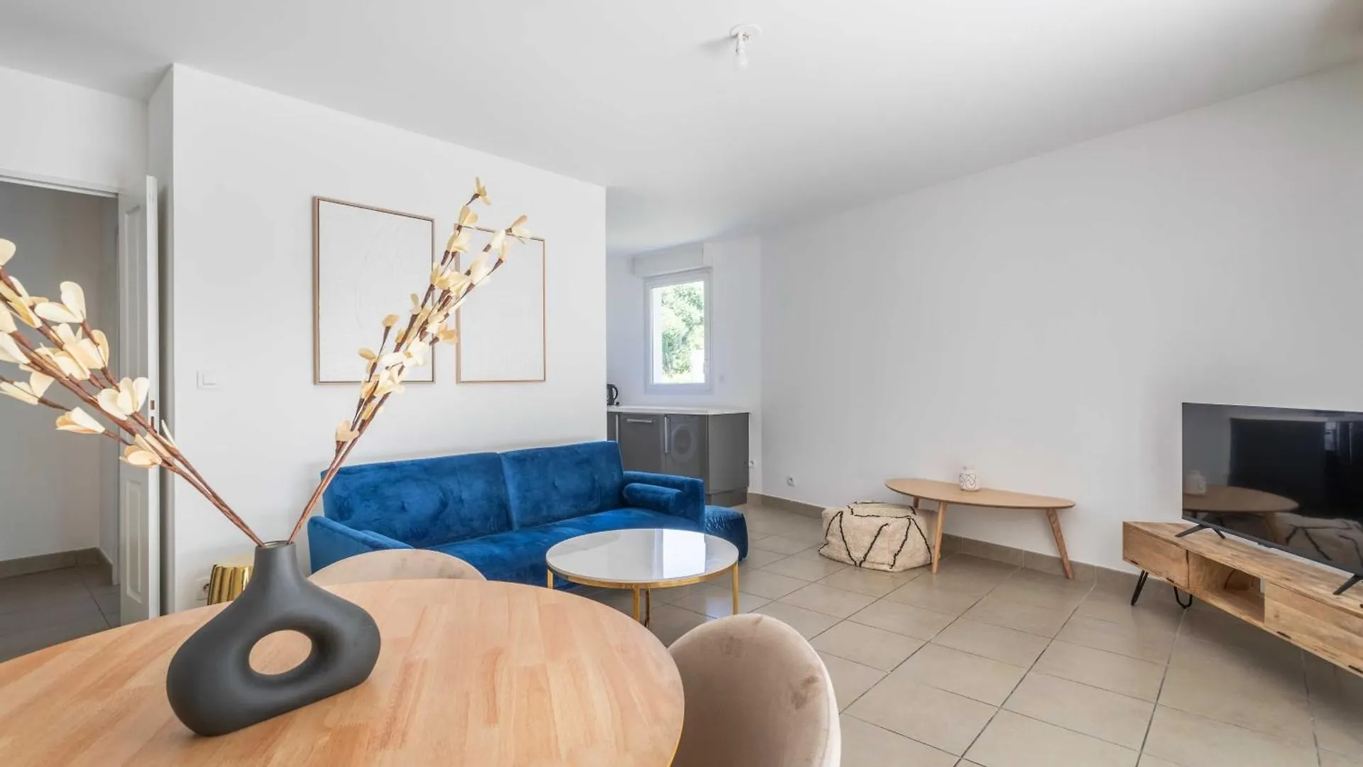 2 Bedroom Apartment With Balcony 10Th Arr Marseille